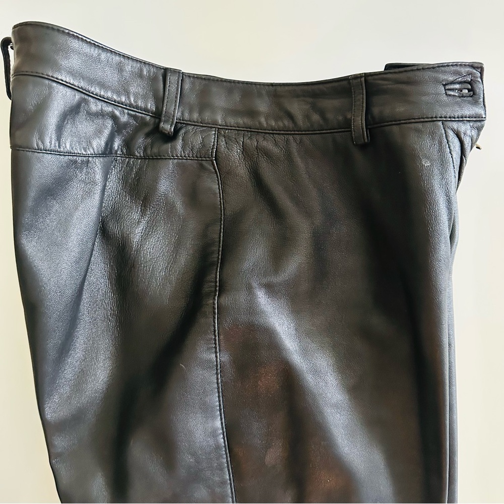 St. John Black Straight Leg Jeans Sleek Design - Picture 4 of 5